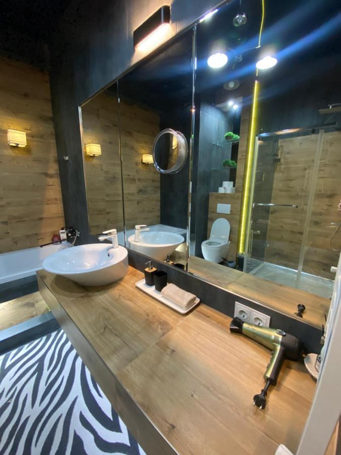 New Double Room Luxury Apartment In The Center Chisinau Exterior foto